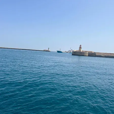 일 팔라진 호텔 4*